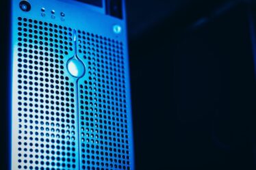 Recommandations, garde-fous et data centers : les lignes bougent