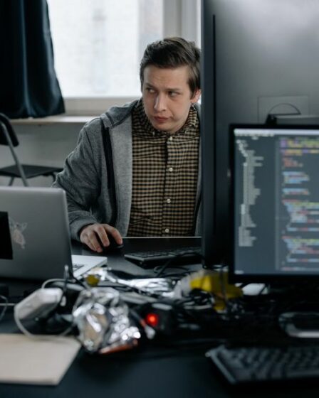 Agents, API et code : l’IA passe en mode produit